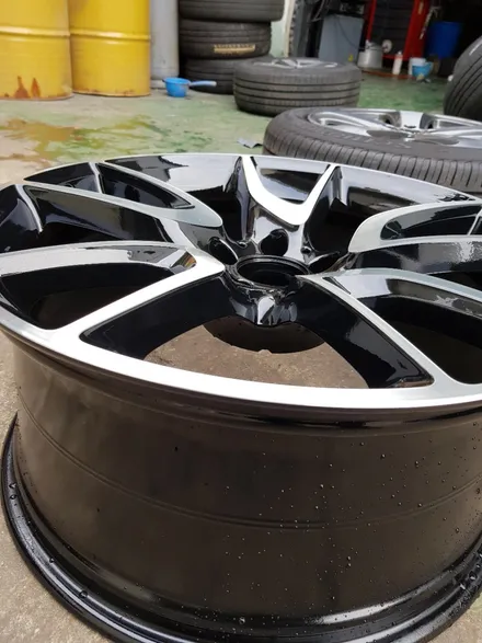 [원조][부산휠수리][부산휠복원][부산휠도색][부산중고휠]벤츠GLC43amg 21인치 주차상처 휠수리 휠복원 다야컷팅재생! / 부산 기장군