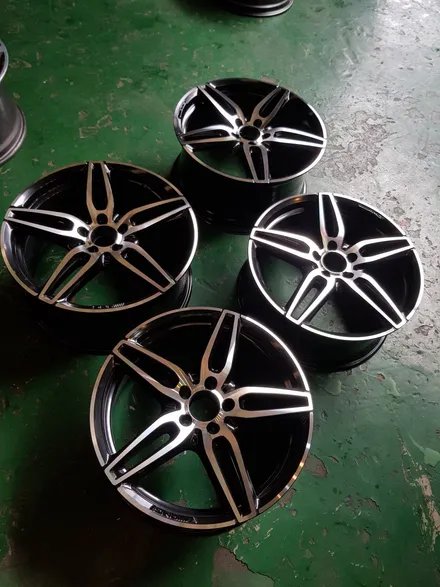 원조[부산휠복원][부산휠수리]벤츠E350amg 19인치 정품휠 휠수리/휠복원/다야컷팅 재생하기! / 부산 기장군