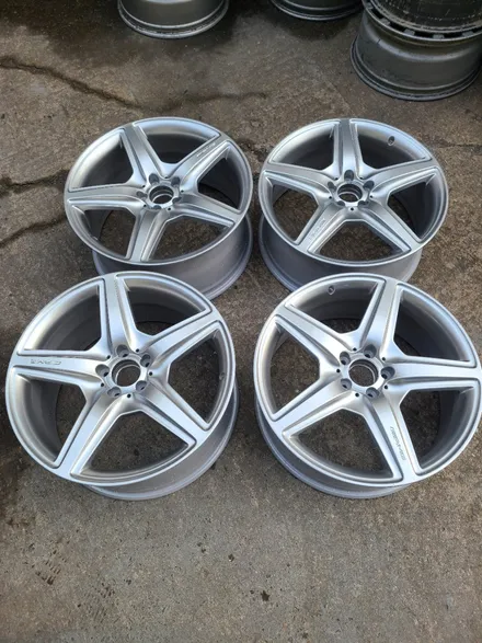 벤츠S63AMG 20인치 주차상처 휠수리 휠복원 휠도색 휠크랙 휠용접 작업하기! / 부산 기장군
