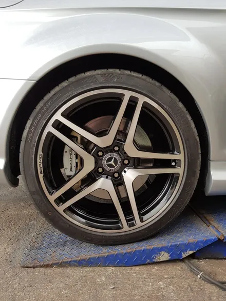 원조[부산휠복원][부산휠수리] [벤츠휠복원.[벤츠휠수리]벤츠w221-S63amg 20인치 단조 포밍휠 주차상처 휠수리/휠복원/다야컷팅재생! / 부산 기장군