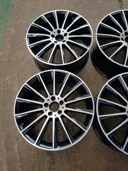 원조[부산휠복원][부산휠수리][부산중고휠] 벤츠S350 20인치 마차휠 대략난감 휠수리/휠복원/다야컷팅 재생하기 / 부산 기장군