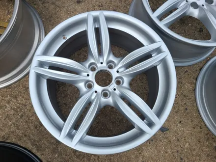원조[부산휠복원] BMW 19인치 351M 주차상처 휠수리 휠복원 휠도색 작업! / 부산 기장군