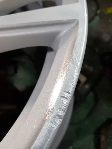 [부산휠복원][부산휠수리][부산휠도색] BMW G시리즈 730 647M팩휠 주차상처 다야컷팅 휠수리/휠복원! / 부산 기장군