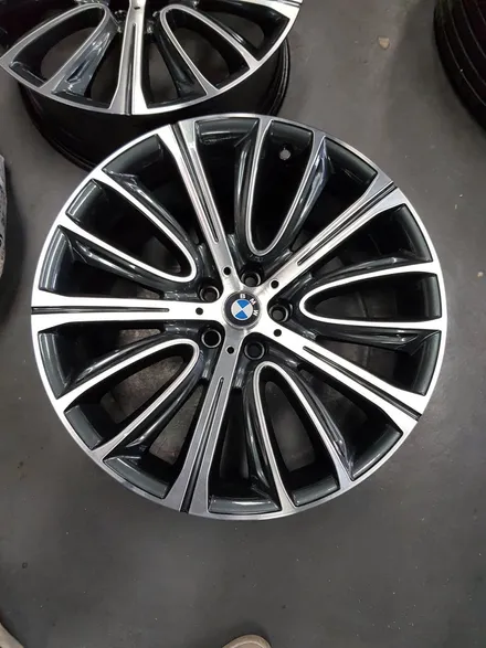 [원조][부산휠수리][부산중고휠][부산휠복원][부산휠도색]BMW G시리즈750 20인치 중고휠 전시판매 / 부산 기장군