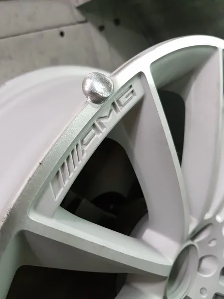원조[부산휠복원][부산휠수리] [부산휠도색][부산중고휠]벤츠신형 CLS400amg 20인치 주차상처 휠수리/휠복원/다야컷팅 재생! / 부산 기장군