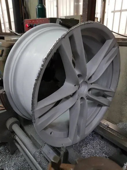 원조[부산휠복원][부산휠수리]부산중고휠  BMW 640 X드라이브 20인치 373M 휠수리 휠복원 휠도색! / 부산 기장군