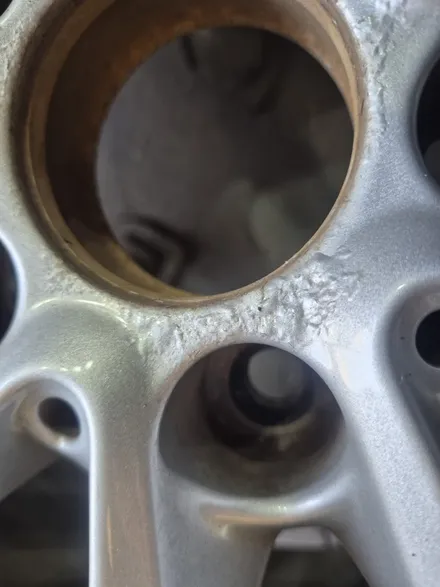 원조[부산휠도색] BMW 블랙 유광 묻지 마! 휠복원 휠도색 5만 원 작업! / 부산 기장군