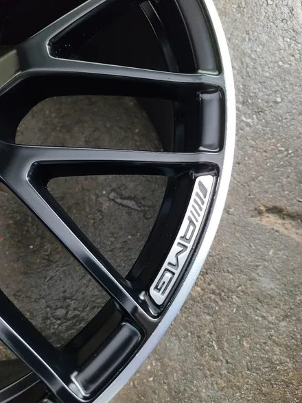벤츠C63AMG 19인치 단조 포밍휠 주차상처 휠복원 휠도색 작업으로 77만 견적 작업! / 부산 기장군