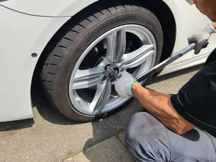원조[부산휠복원] BMW 19인치 351M 주차상처 휠수리 휠복원 휠도색 작업! / 부산 기장군