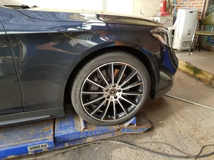 원조[부산휠복원][부산휠수리][부산중고휠] 벤츠S350 20인치 마차휠 대략난감 휠수리/휠복원/다야컷팅 재생하기 / 부산 기장군