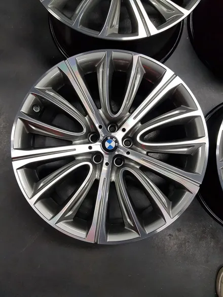 [원조][부산휠복원][부산휠수리][부산중고휠]BMW G시리즈750 20인치 주차상처 휠수리/휠복원/다야컷팅재생! / 부산 기장군