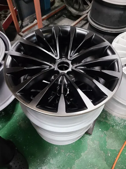 BMW 530 하이브리드 순정18인치휠 리폼작업! / 부산 기장군