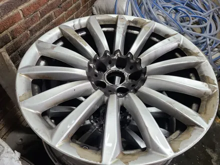 원조[부산휠복원] BMW 7시리즈 휠복원 휠도색 작업! / 부산 기장군