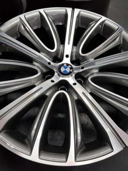 [원조][부산휠복원][부산휠수리][부산중고휠]BMW G시리즈750 20인치 주차상처 휠수리/휠복원/다야컷팅재생! / 부산 기장군