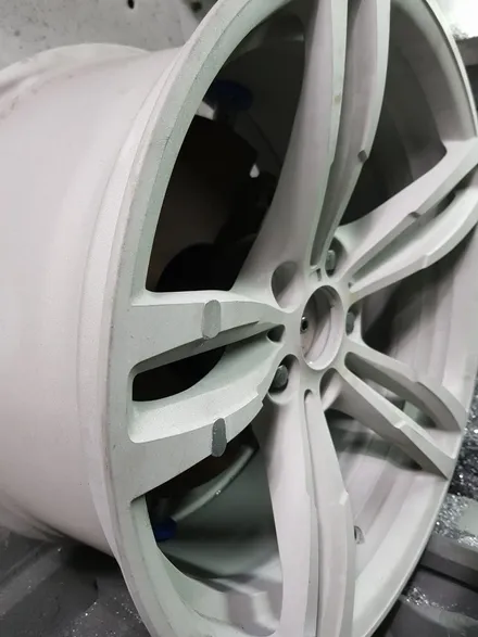 [원조]부산휠수리/부산휠복원/부산중고휠 BMW M4 437M19인치 주차상처 휠수리/휠복원/다야컷팅재생! / 부산 기장군