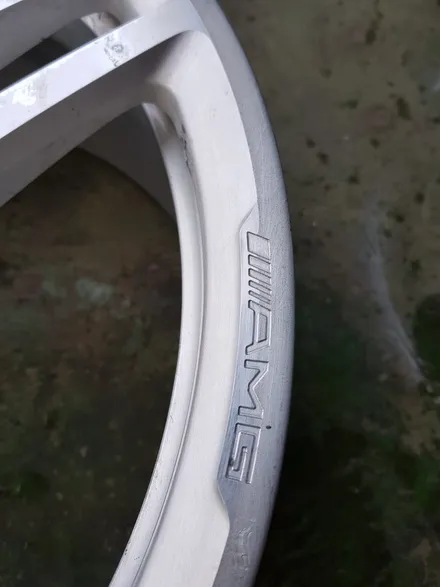 원조[부산휠복원][부산휠수리] [벤츠휠복원.[벤츠휠수리]벤츠w221-S63amg 20인치 단조 포밍휠 주차상처 휠수리/휠복원/다야컷팅재생! / 부산 기장군