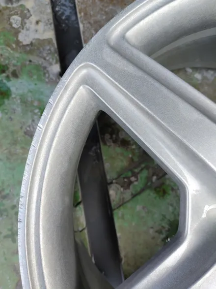 벤츠S63AMG 20인치 주차상처 휠수리 휠복원 휠도색 휠크랙 휠용접 작업하기! / 부산 기장군