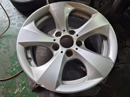 원조[부산 휠 도색]  BMW 묻지 마! 5만 원 블랙 유광 휠 도색 작업! / 부산 기장군