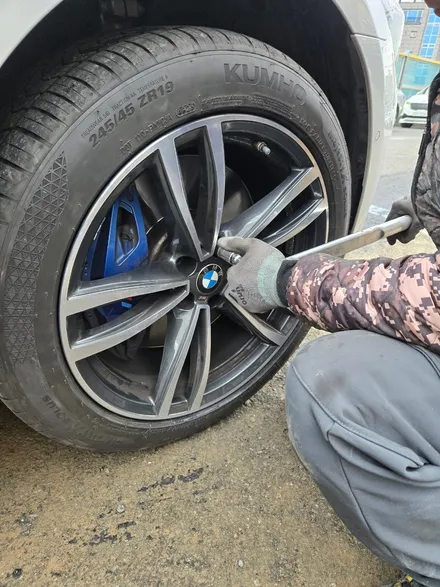 원조[부산휠복원] BMW GT 휠 굴절 수리 / 부산 기장군