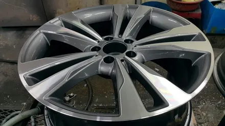 [부산휠수리][부산휠복원][부산중고휠]벤츠S500 19인치 휠깨짐 수리 다야컷 재생하기 / 부산 기장군