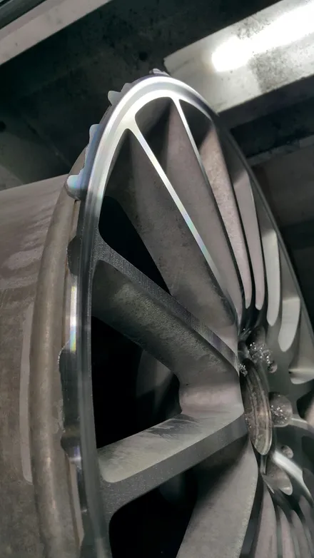 [부산휠수리][벤츠중고휠][부산휠복원] 벤츠s63amg 19인치 휠복원 / 부산 기장군