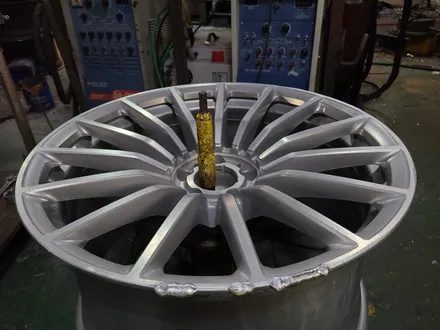 원조[부산휠복원]벤츠 GT43 AMG 20인치 주차상처 휠수리 휠도색 휠복원 / 부산 기장군