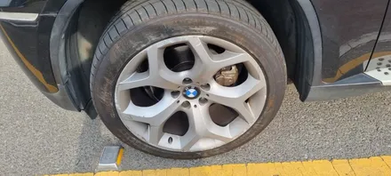 원조[부산휠복원] BMW F바디 X6 휠수리 휠복원 휠도색 작업 / 부산 기장군