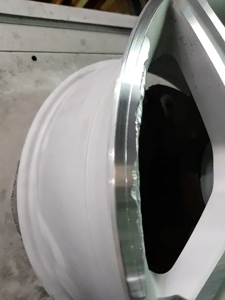 [원조][부산휠수리][부산휠복원][부산중고휠][부산휠도색] 벤츠S350AMG찌그러짐수리 다야컷팅 재생 휠복원/휠수리! / 부산 기장군