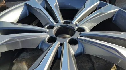 [부산휠수리][부산휠복원][부산중고휠]벤츠S500 19인치 휠깨짐 수리 다야컷 재생하기 / 부산 기장군