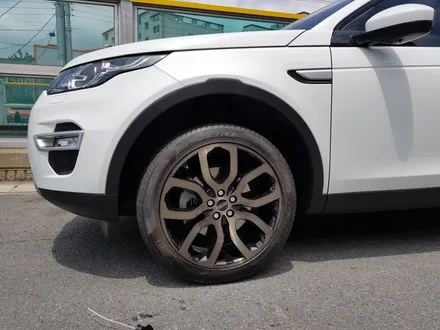 [원조][부산휠복원][부산휠수리][부산휠도색][부산중고휠]랜드로버 이보크/디스커버리 스포츠용 정품휠20인치 블랙다야것팅 리폼 휠수리/휠복원/다야컷팅재생! / 부산 기장군