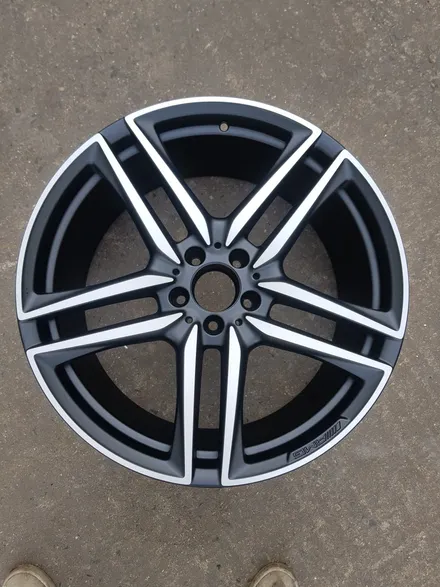 원조[부산휠복원][부산휠수리] 벤츠E63amg 20인치 주차상처 휠수리 휠복원 다야컷팅재생! / 부산 기장군