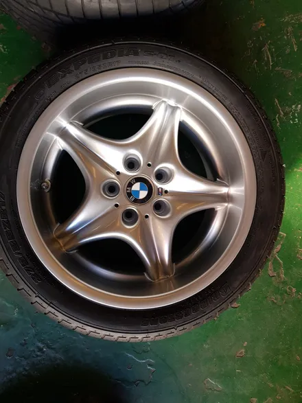원조[부산휠복원][부산중고휠]BMW Z3 올드카 반열에 들어서는데 순정휠로 복원작업! / 부산 기장군