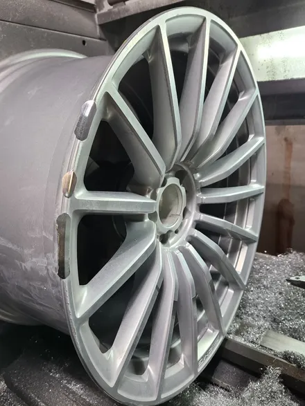 원조[부산휠복원]벤츠 GT43 AMG 20인치 주차상처 휠수리 휠도색 휠복원 / 부산 기장군
