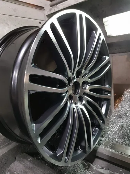 [원조][부산휠복원][부산휠수리][부산중고휠]BMW G30 664M 19인치 주차상처 휠수리-휠복원-다야몬드컷팅 재생하기 / 부산 기장군