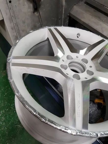 원조[부산휠복원][부산휠수리]벤츠S350amg19인치 주차상처 휠수리/휠복원/다야컷팅 재생하기! / 부산 기장군