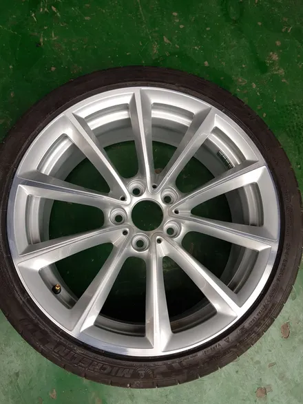 원조[부산휠복원][부산휠수리] [부산휠도색][부산중고휠] BMW-Z4 19인치 주차상처 휠수리/휠복원/다야몬드컷팅 재생하기! / 부산 기장군
