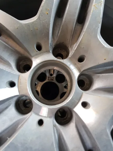 [원조]부산휠복원 벤츠 W221 S63 amg 대략난감! 야매 사꾸라 휠복원 휠도색작업 재생하기! / 부산 기장군