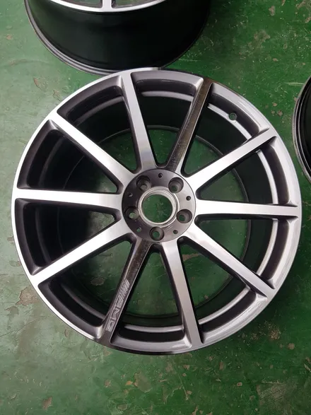 원조[부산휠복원][부산휠수리]벤츠W222 S63Amg 20인치 단조 포밍휠 주차상처 휠수리 휠복원 다야컷팅 재생하기! / 부산 기장군