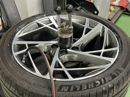 천안휠복원 제네시스 G90 다이아컷팅휠 복원