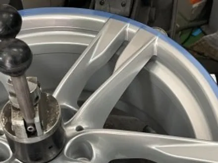 천안) BMW F12 640D 순정 하이퍼실버 휠 복원하기.