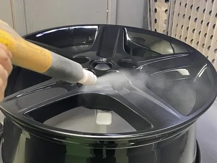 천안 랜드로버 디펜더L663 /110 글로스블랙 휠 분체도색 맛집찾기.