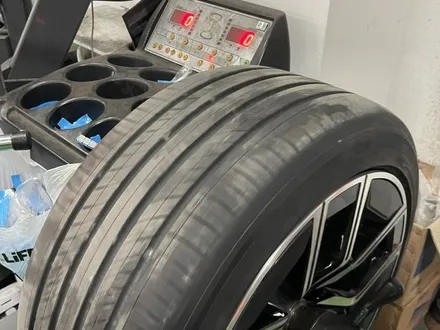 BMW I7(G70) 다이아커팅 천안 휠복원