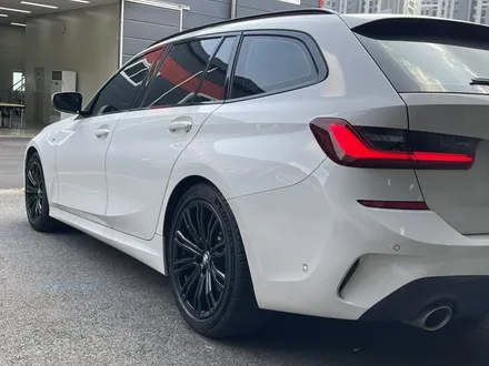 BMW 3시리즈 투어링 유광블랙 휠도색 작업.
