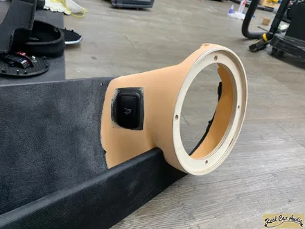 대전카오디오 벤츠C클래스 W204 도어베플 레진성형 작업기