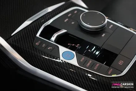 BMW i4 M50 실내PPF 카본실내내장제 및 디스플레이어 보호 / 경기 수원 영통