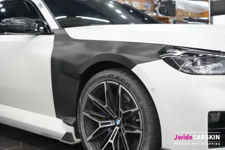 광교 랩핑 전문업체 제이와이드 - BMW G87 M2 프론트 휀다 무광 카본 랩핑 시공 후기 / 경기 수원 영통