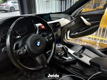 오래된 BMW 실내 인테리어 랩핑으로 변신해볼까?? / 경기 수원 영통