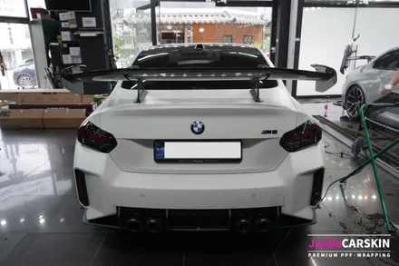 광교 랩핑 전문업체 제이와이드 - BMW G87 M2 프론트 휀다 무광 카본 랩핑 시공 후기 / 경기 수원 영통
