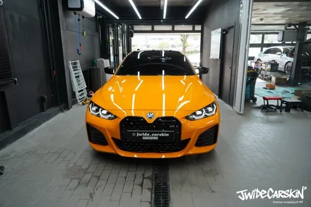 BMW i4 M50 전체랩핑 시공, 오렌지 컬러의 존재감은 그대로 광교랩핑전문업체 제이와이드 / 경기 수원 영통