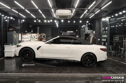 수원 광교 랩핑업체 BMW M4 컨버터블, 이노즈텍 미드나잇 그린 필름으로 전체 랩핑 / 경기 수원 영통